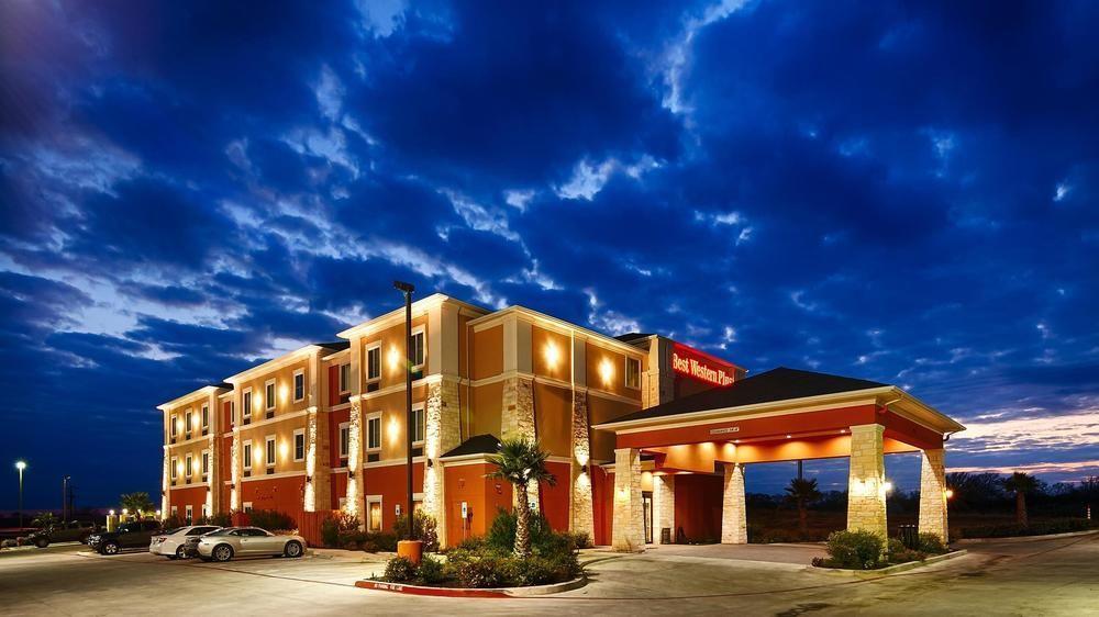 Best Western Plus Longhorn Inn & Suites Luling Екстериор снимка